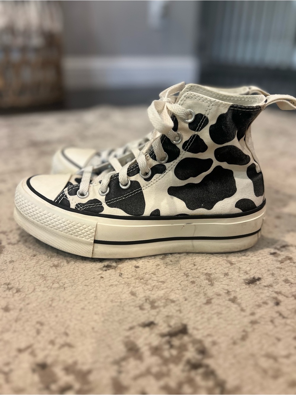 Converse Women’s Black & White Cow Print Sneakers- Size 6 - Picture 6 of 10